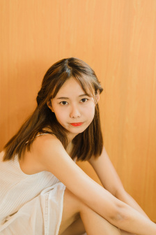 美女把尿囗扒开让男人添